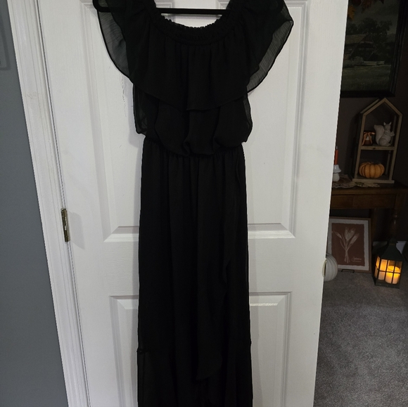 Express Black Ruffle Detail Top - Picture 1 of 3